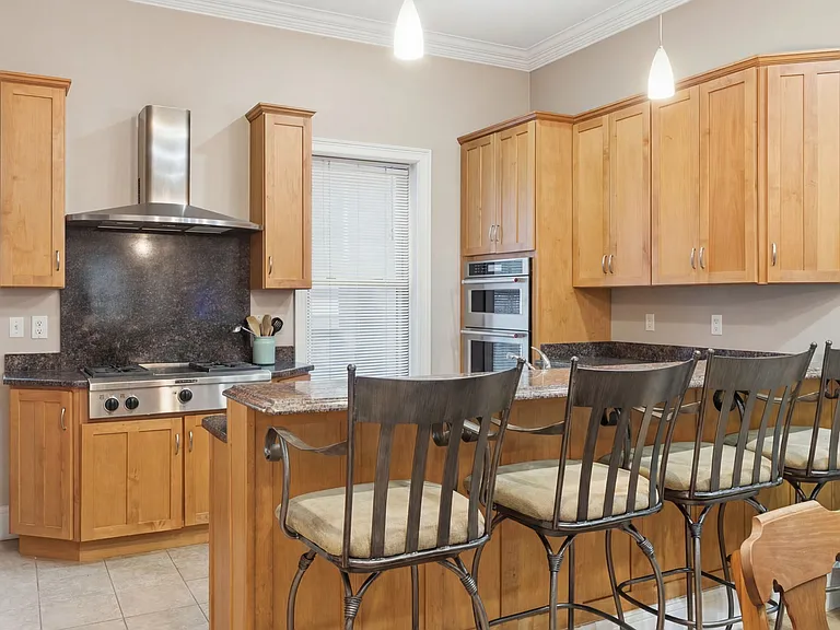 7 Worthington St #2 — Photo 4
