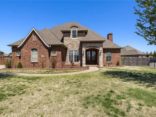 2601 W Cobbler Pl, Rogers, AR 72758
