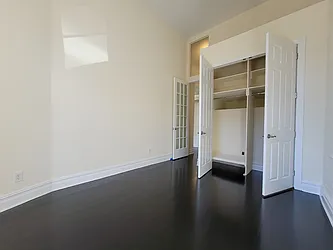 Rented by Julien Aractingi, LREB