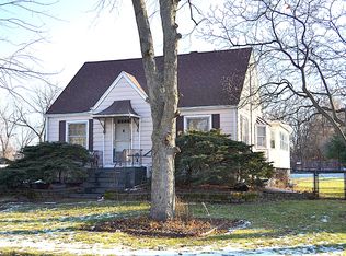 1607 N Summit St, Wheaton, IL 60187