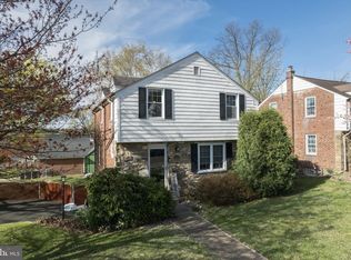 2104 Jenkintown Rd, Glenside, PA 19038