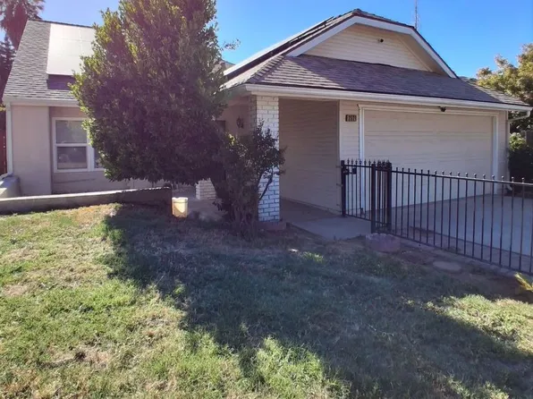 2521 N Selland Ave, Fresno, CA 93722