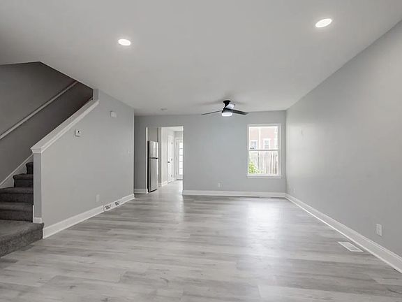 2nd image of 722 E 7th St #1