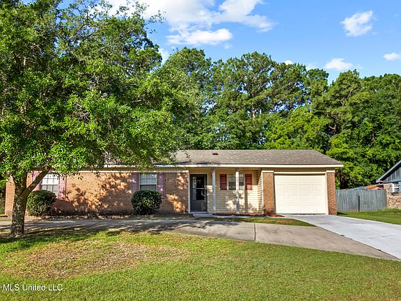 2nd image of 2719 Camino Grande St