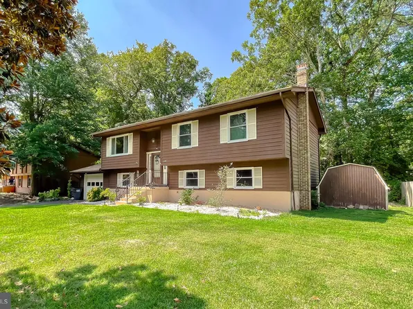 21585 Constellation St, Lexington Park, MD 20653