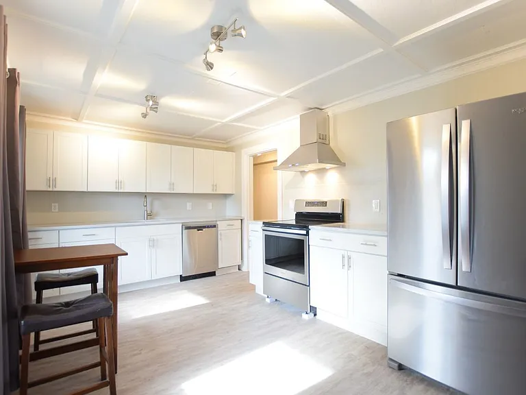 1002 N Aurora St — Photo 82