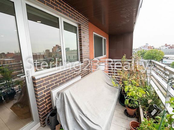 5th image of 23-15 Astoria Blvd #6-1