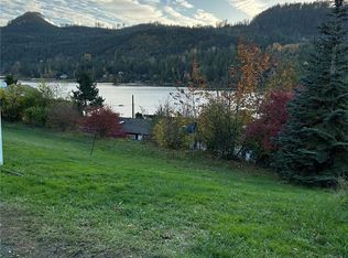 18576 Mason Ct, Mount Vernon, WA 98274