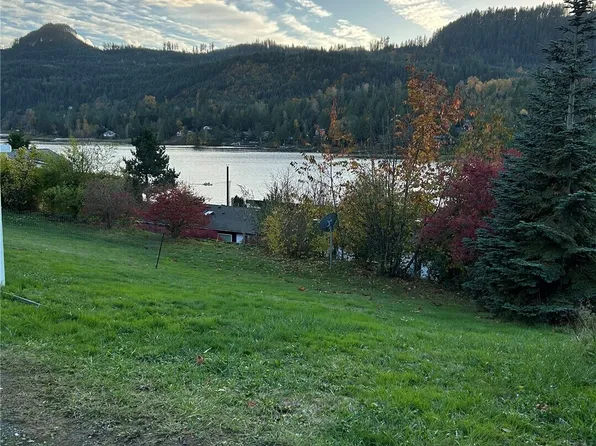 18576 Mason Court, Mount Vernon, WA 98274