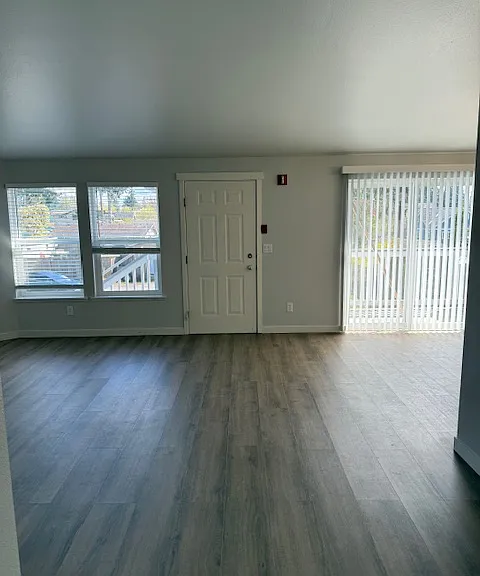 2112 Madison St #1 — Photo 9