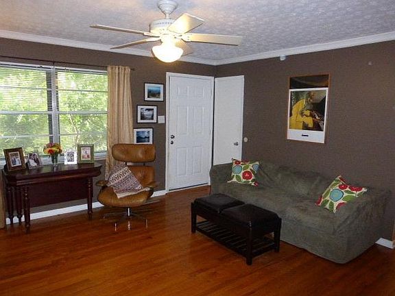 3rd image of 5212 Sheraton Ln