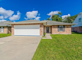 14 Cobblestone W, Houma, LA 70360