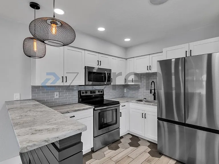 4518 W Rogers Ave #4518 — Photo 8
