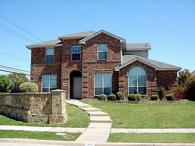 1st image of 2002 Woodhaven Ln