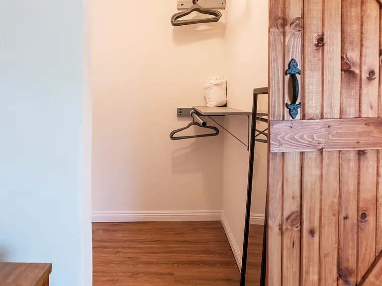 Walk-in closet