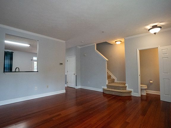 3rd image of 208 Trading Ln