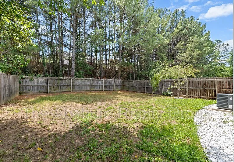 4224 Lake Woodard Dr — Photo 32