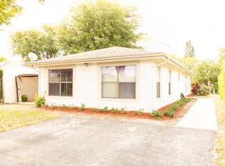 7497 Ace Rd E, Lake Worth, FL 33467