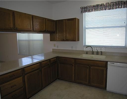 3rd image of 2084 Palo Alto Ave