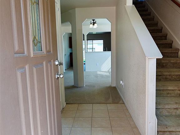 3rd image of 1323 Kane Ct