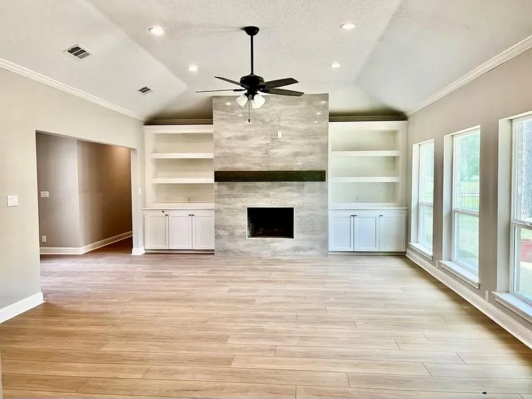 20435 Perryoak Dr — Photo 4