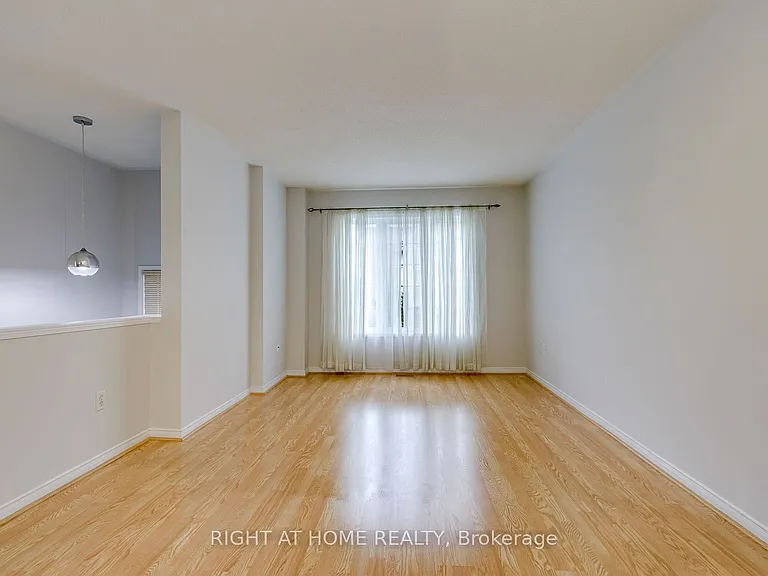 38 Fairview Rd W #38 — Photo 11