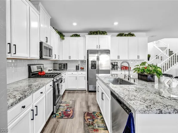 4817 Royal Magnolia St, North Las Vegas, NV 89031