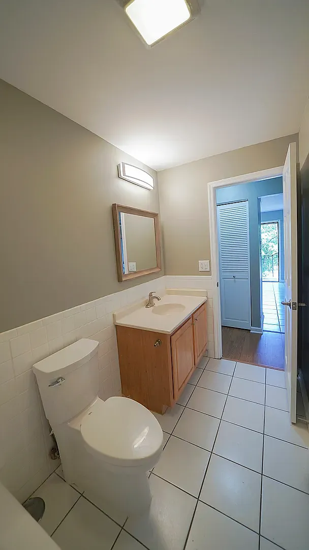 3 bed, 1260 sqft, $2,050 — Photo 4