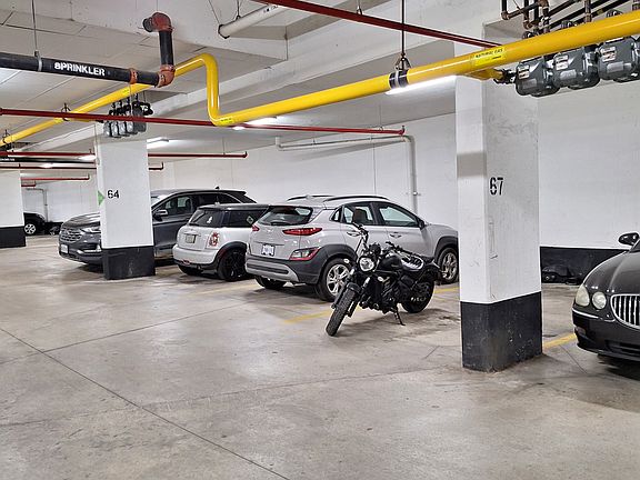 4th image of 3560 Saint Clair Ave E #402