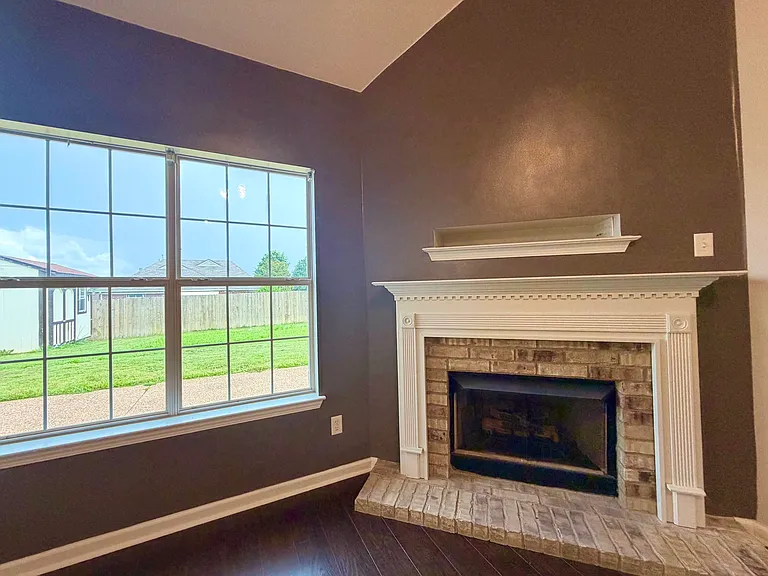 240 Magnolia Garden Ln — Photo 6