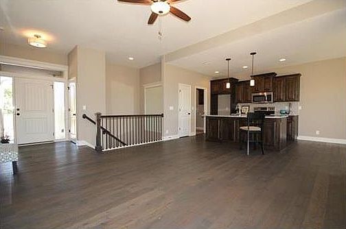 4th image of 803 SW Mill Creek Ct