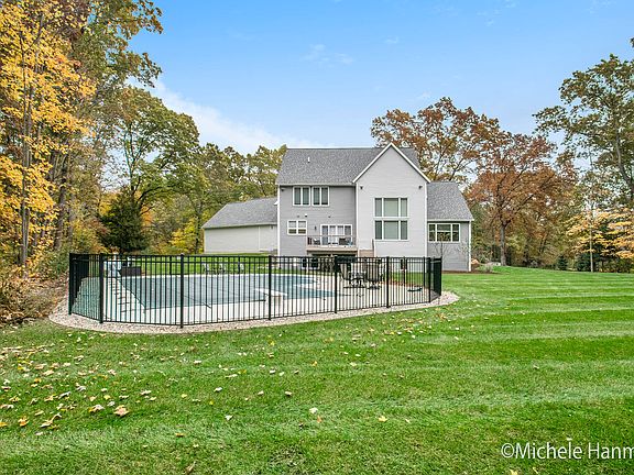 5th image of 8830 Summerset Woods Ct SE