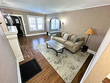 760 Chamberlain Pl — Photo 4