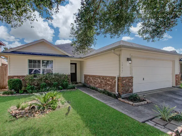 1007 San Antonio Ct, Rosenberg, TX 77471