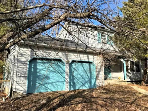 24 Bush Ln, Ithaca, NY 14850