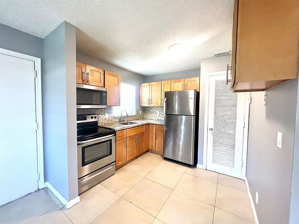 1st image of 5186 NE 6th Avenue #713