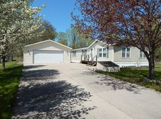 3531 N Lake Shore Dr, Black River, MI 48721
