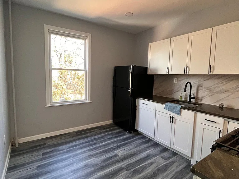 20 Wade St #2 — Photo 1