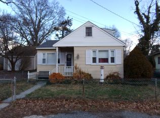 213 E Delaware Pkwy, Villas, NJ 08251