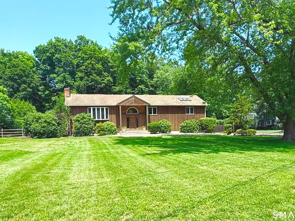3 Susan Court, Norwalk, CT 06851