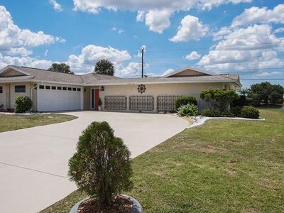 1412 Fox Hills Dr, Sun City Center, FL, 33573