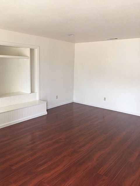 2nd image of 8724 Crucero Dr