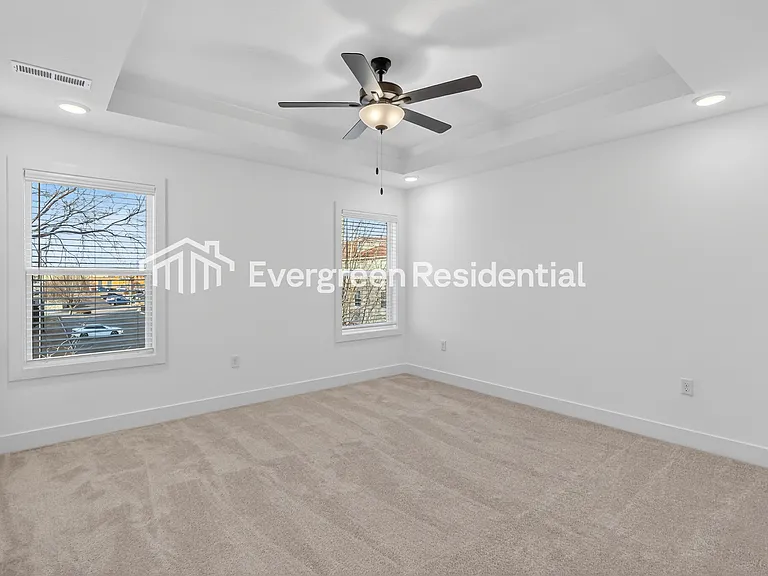 Barryview Townhomes — Photo 48