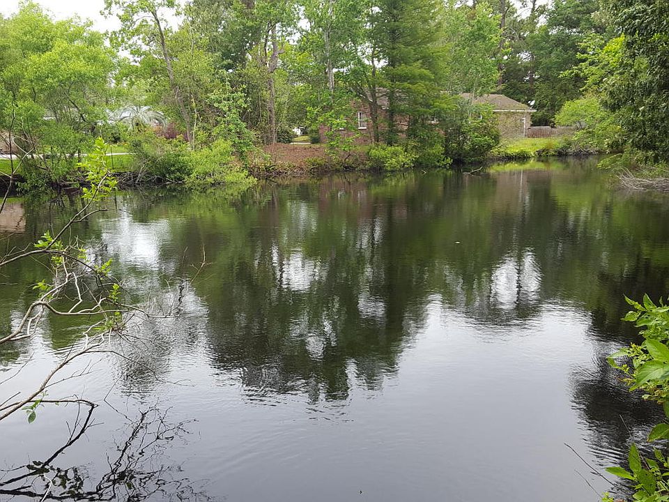 2nd image of 1148 Wellington Dr