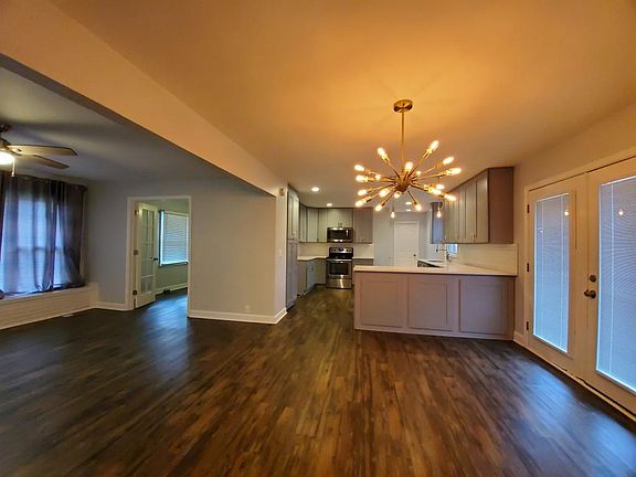 3rd image of 8495 Lynn Ave