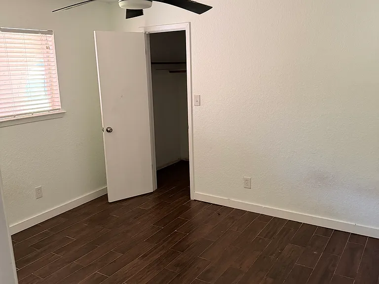 137 Old Angleton Rd — Photo 13