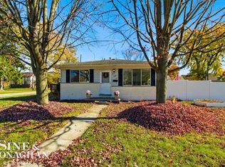 236 N 4th St, Marine City, MI 48039