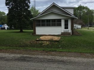 2203 Eggleston Rd, Rockford, IL 61108