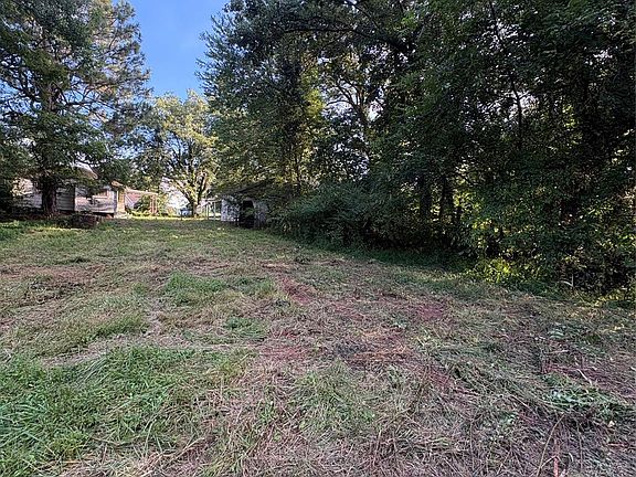 3rd image of 1409 Turnersburg Hwy
