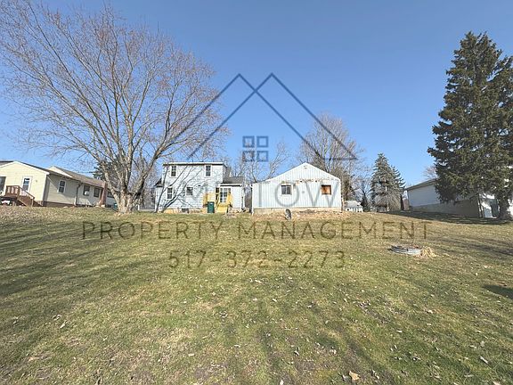 4th image of 1213 Victoria Dr